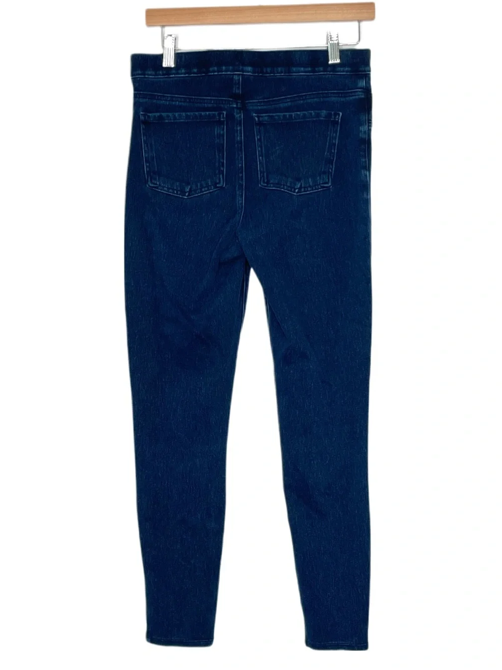 Spanx Everyware Dark Wash Pull on Jeans Size Medium Skinny Jeans Leggins